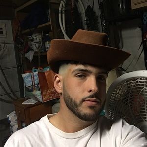 Meet your Posher, Jarrett